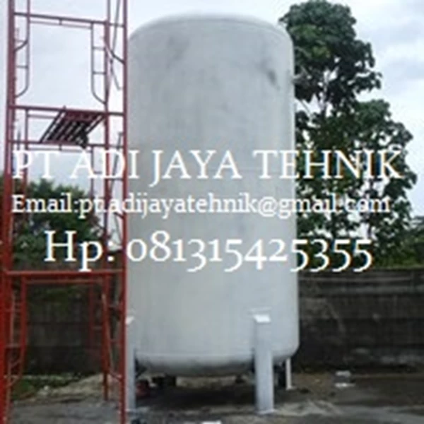 Air receiver tank - water pressure tank
